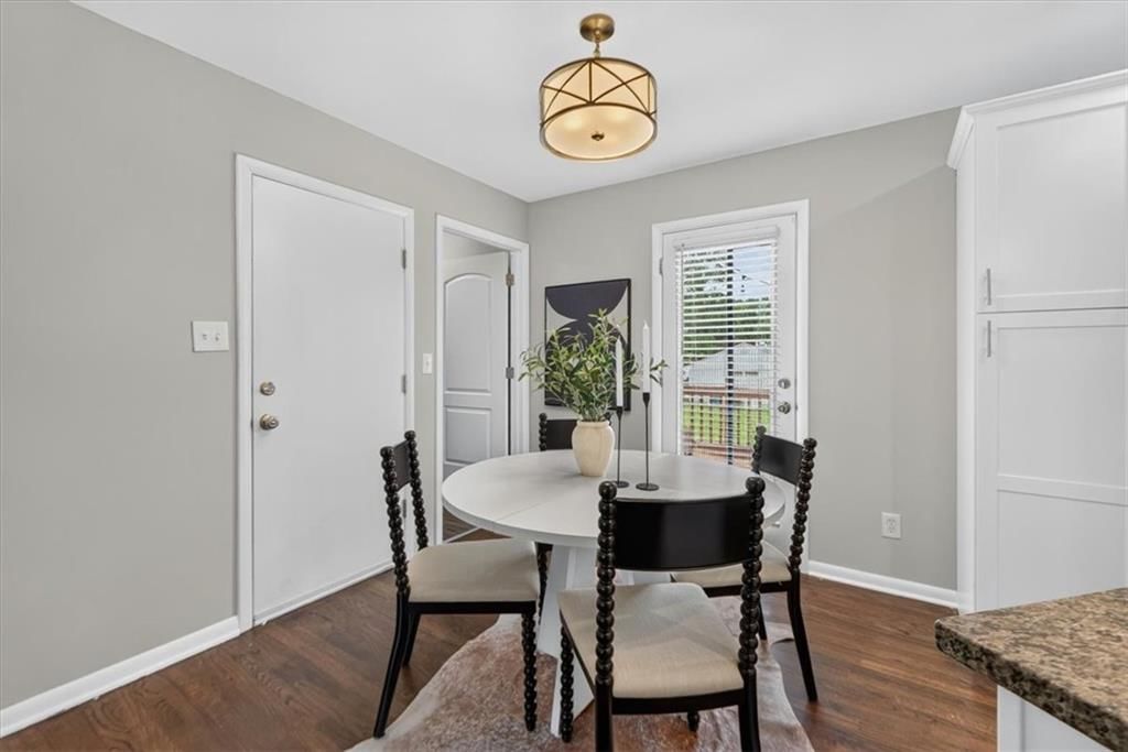 8521 Goodman Street — photo 9