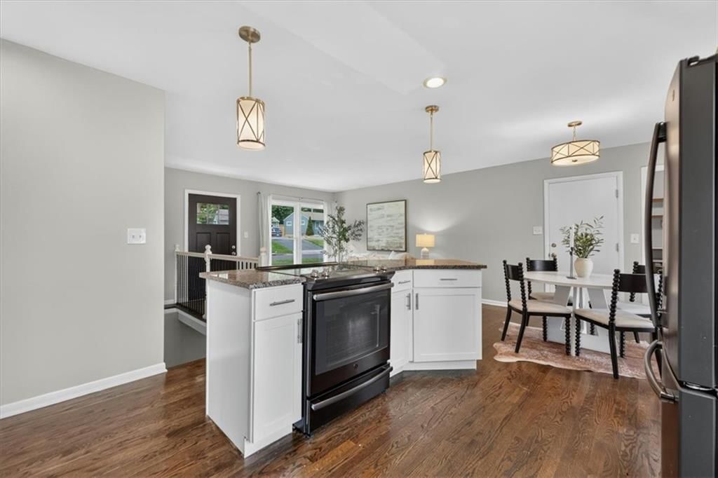 8521 Goodman Street — photo 12