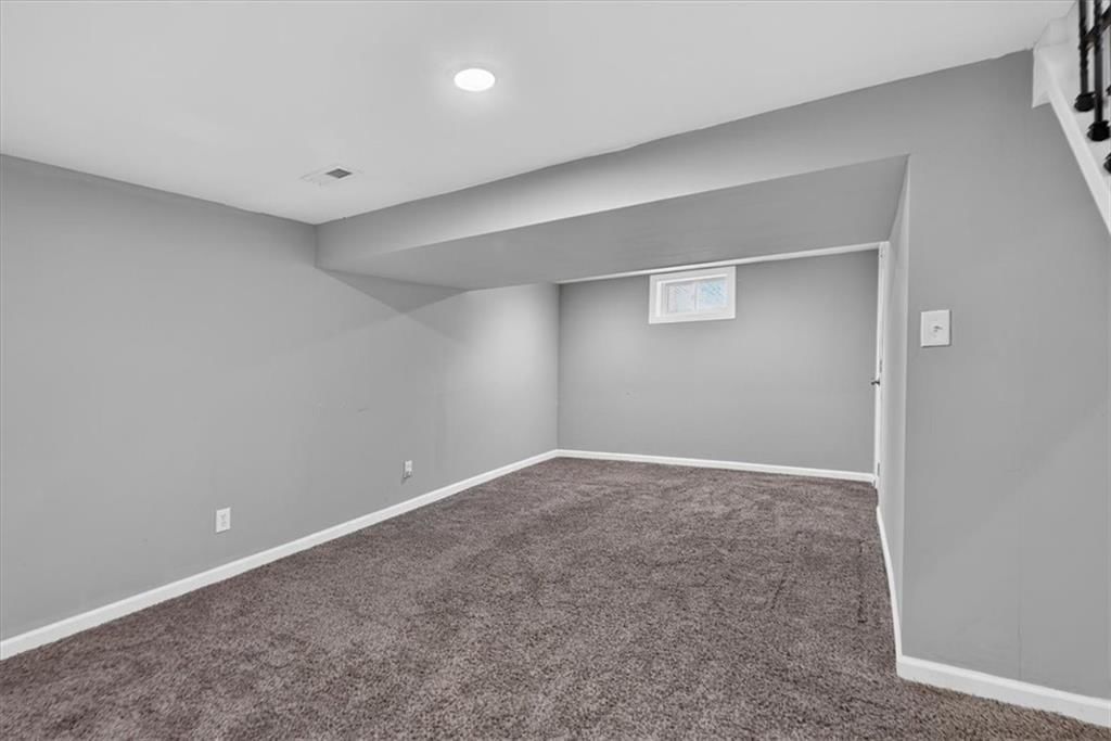 8521 Goodman Street — photo 32