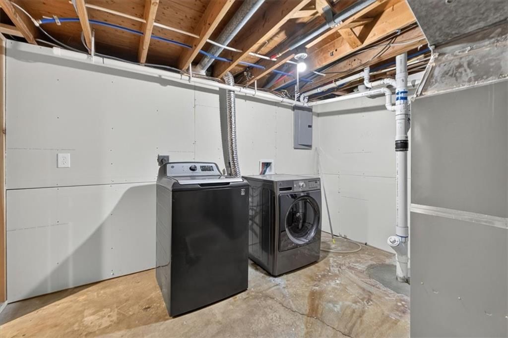 8521 Goodman Street — photo 36