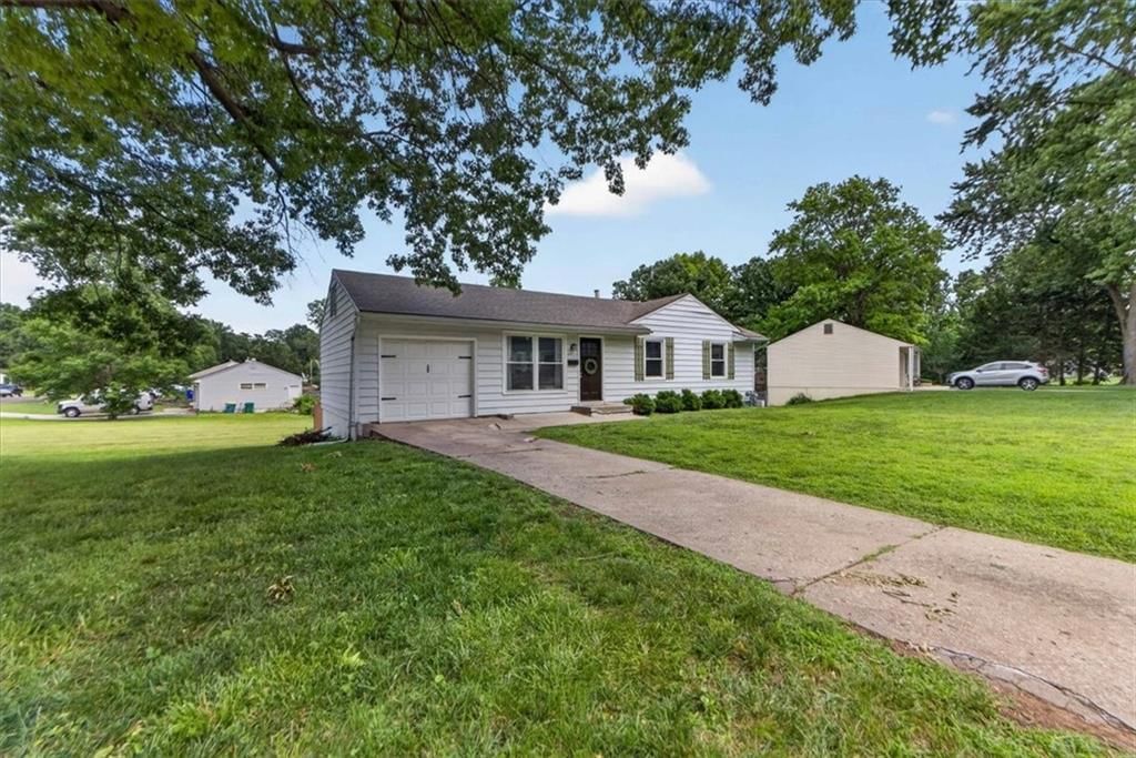8521 Goodman Street — photo 49