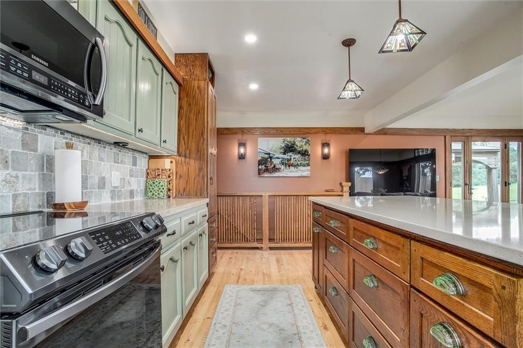507 NE Karapat Drive — photo 5