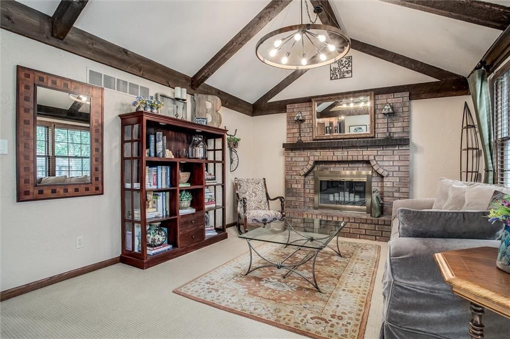 507 NE Karapat Drive — photo 10