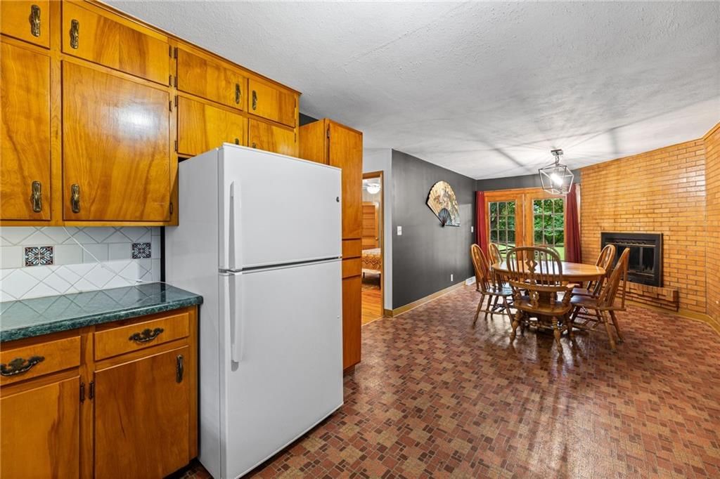 909 E Lexington Avenue — photo 7