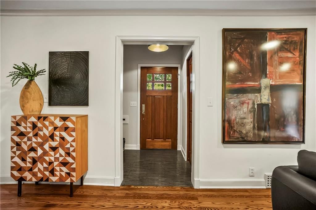 6230 Howe Drive — photo 3
