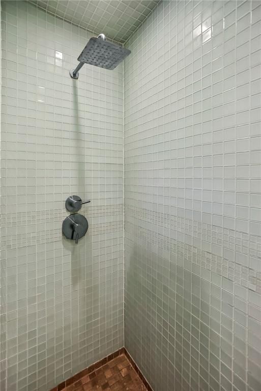 6230 Howe Drive — photo 19
