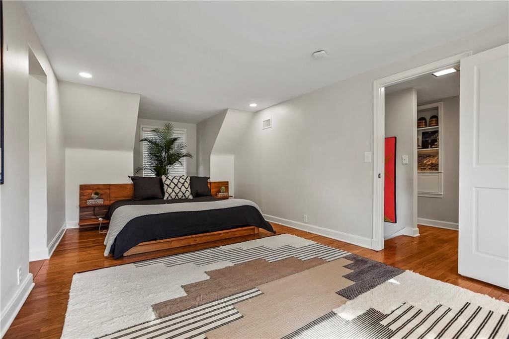 6230 Howe Drive — photo 23