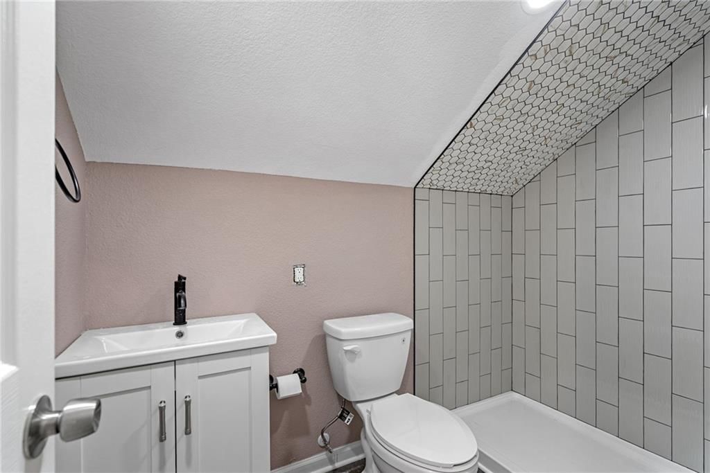 1903 Elizabeth Avenue — photo 20