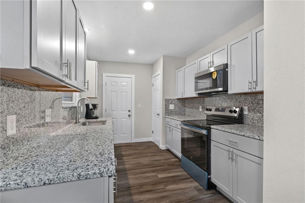 1903 Elizabeth Avenue — photo 24