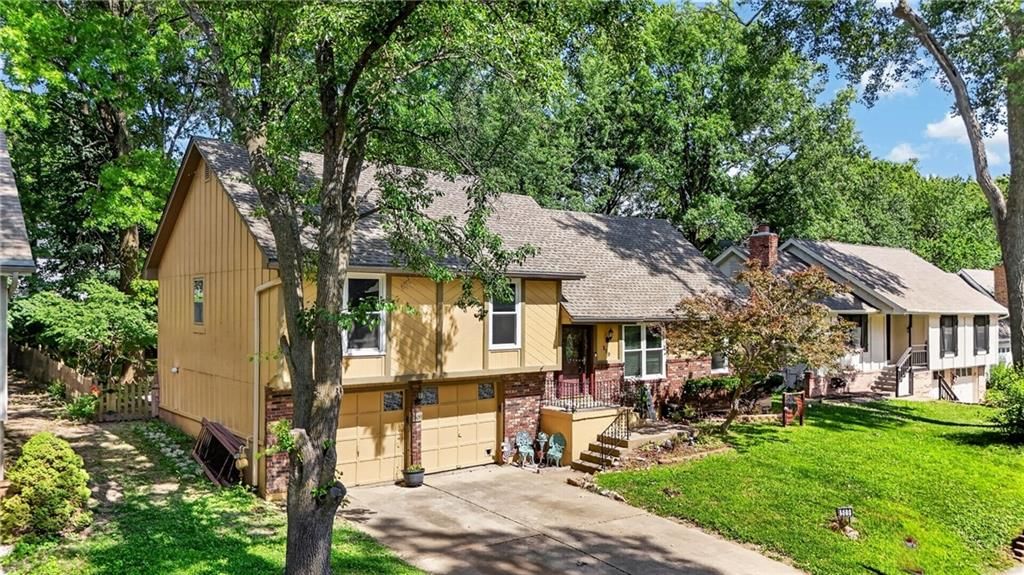 509 NE Country Lane — photo 4