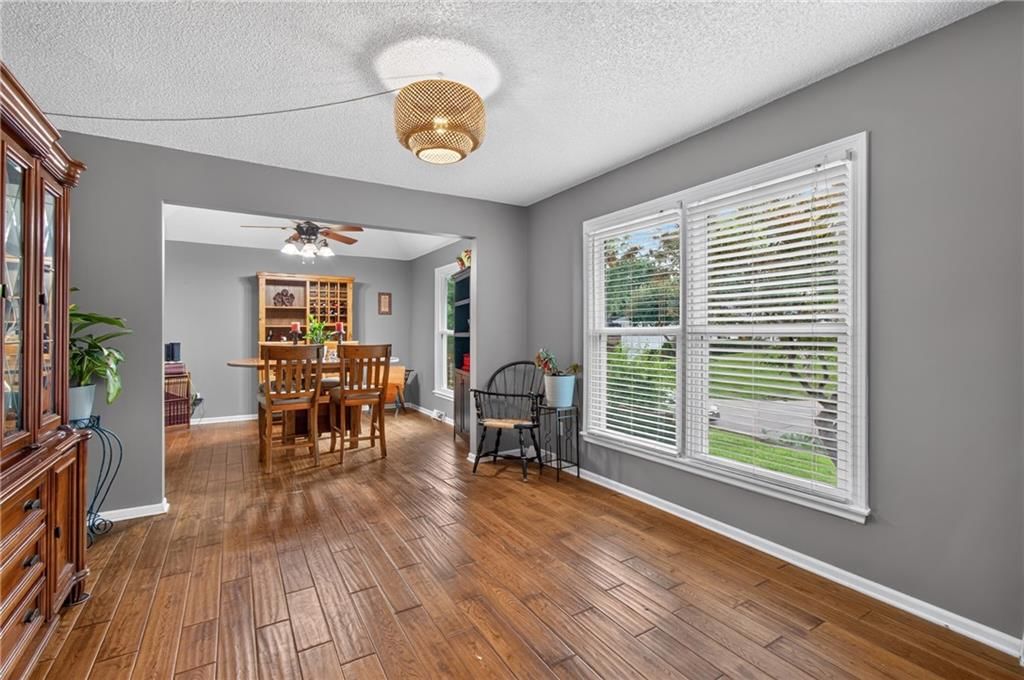 509 NE Country Lane — photo 10