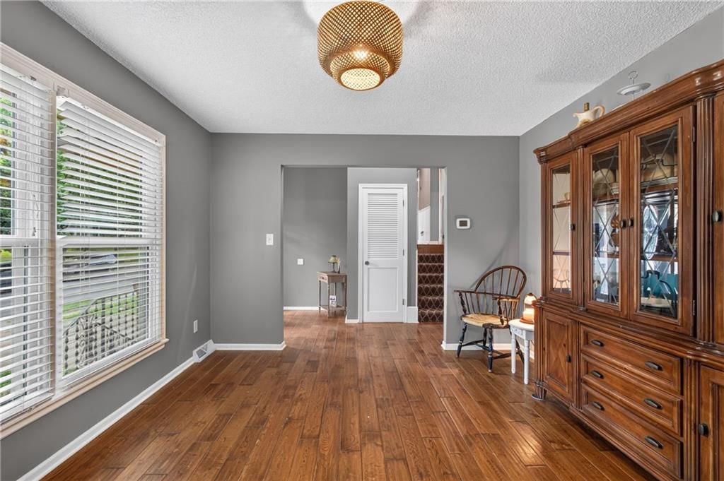 509 NE Country Lane — photo 11