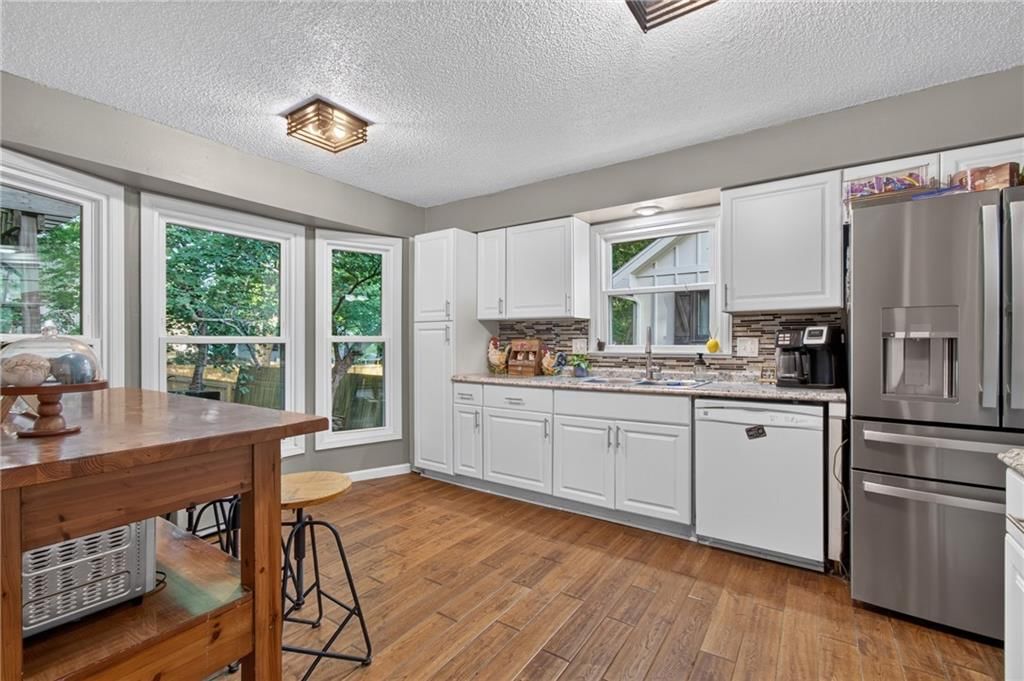 509 NE Country Lane — photo 13