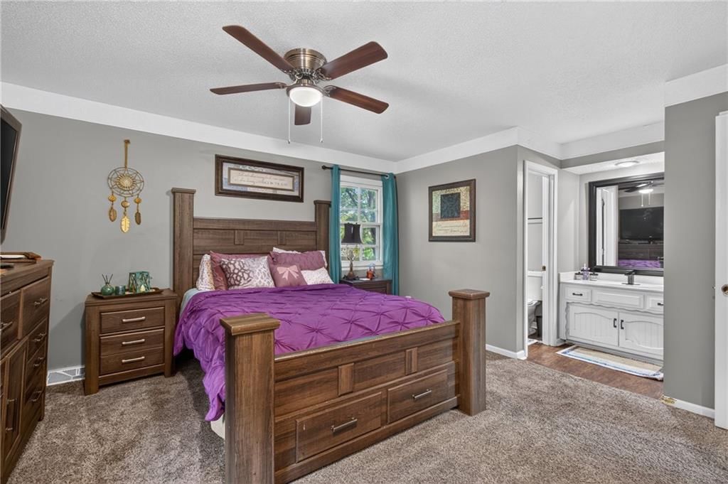 509 NE Country Lane — photo 22