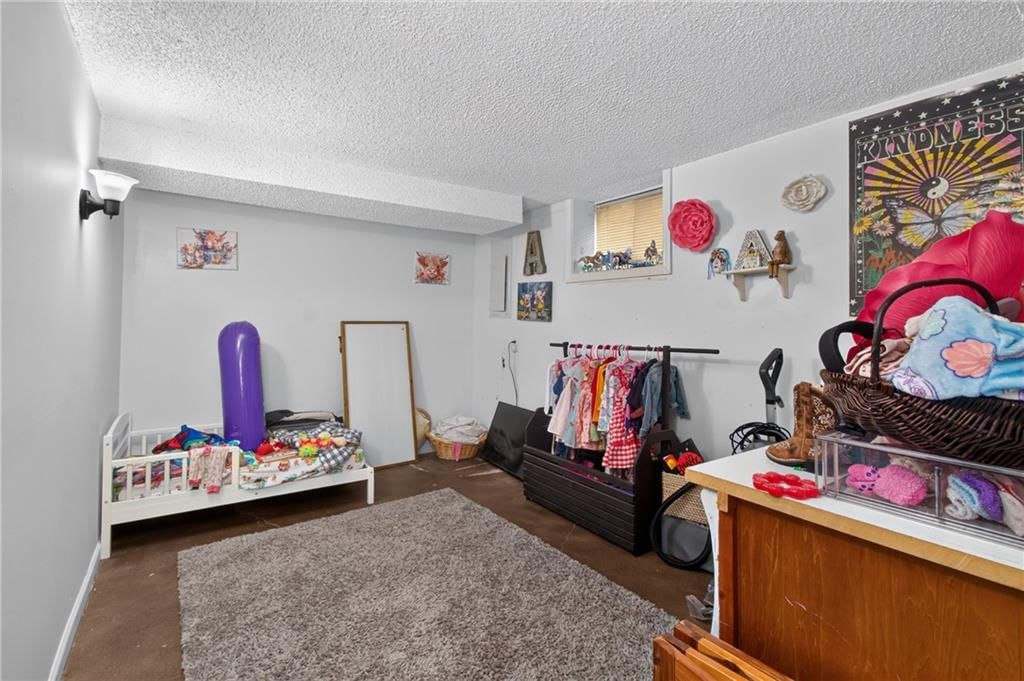 509 NE Country Lane — photo 32