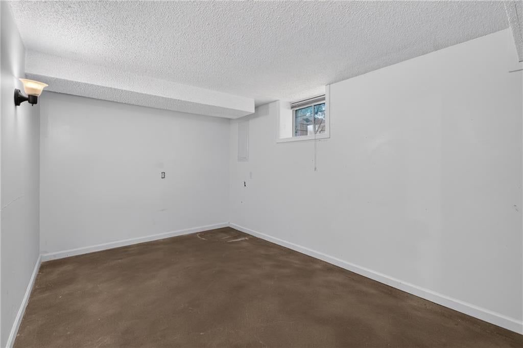 509 NE Country Lane — photo 37