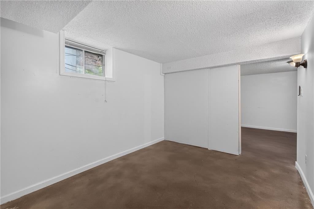 509 NE Country Lane — photo 38