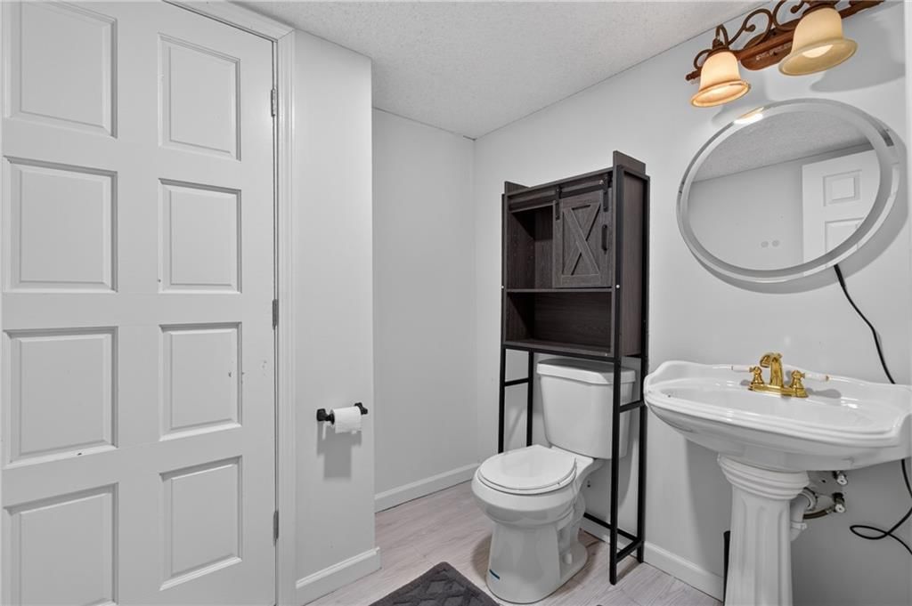 509 NE Country Lane — photo 39