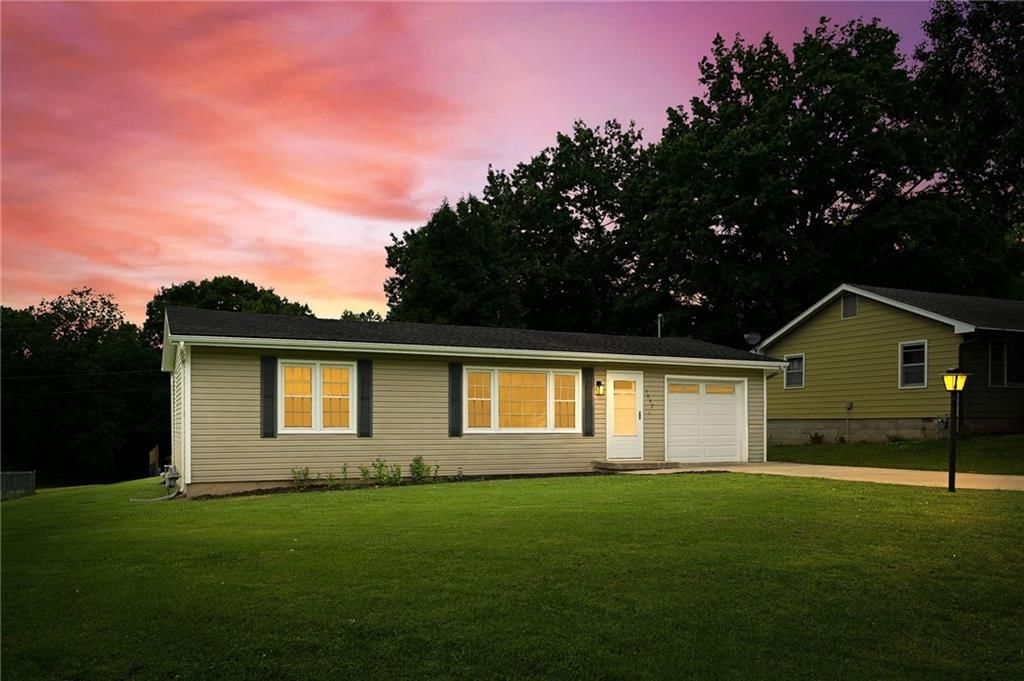 3032 Iowa Street, Leavenworth, KS