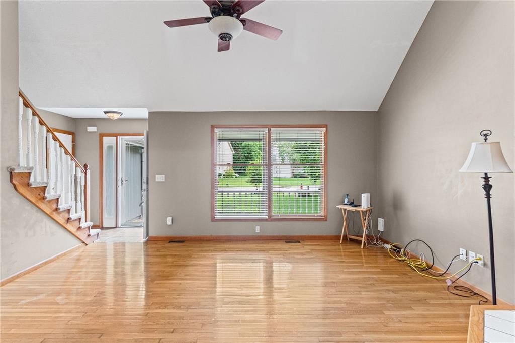 10526 N Central Street — photo 7