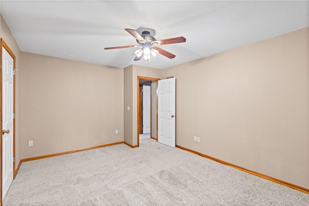 10526 N Central Street — photo 23