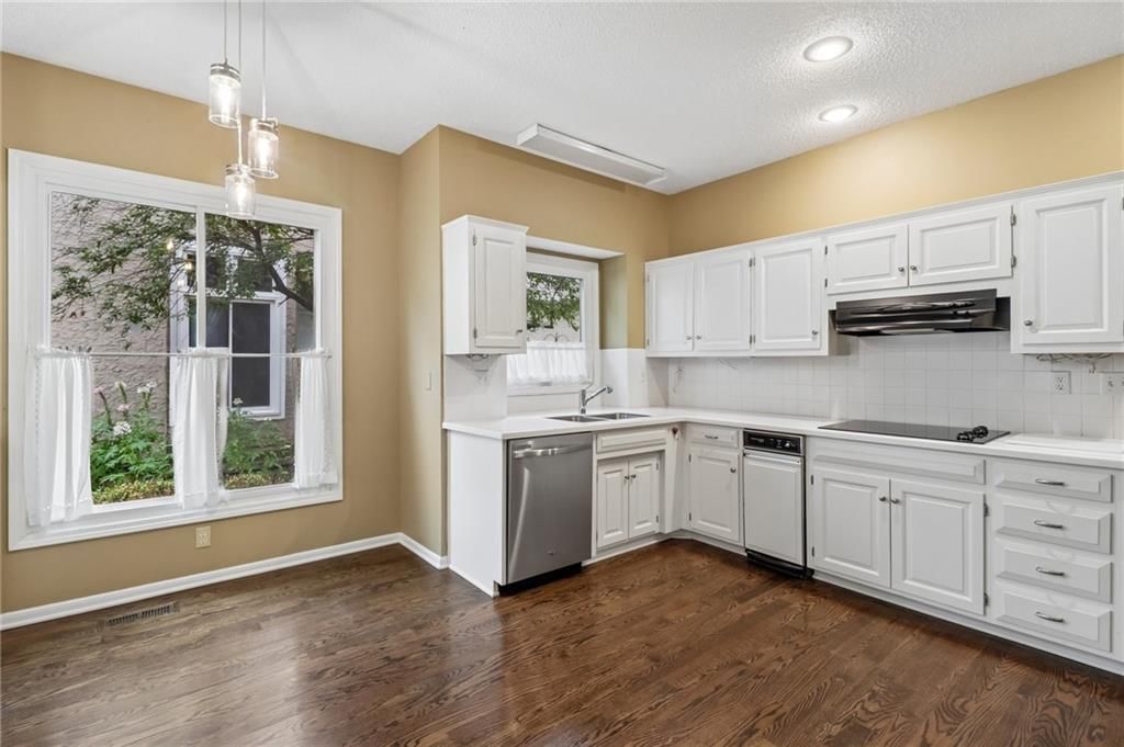 12574 Barkley Street — photo 13
