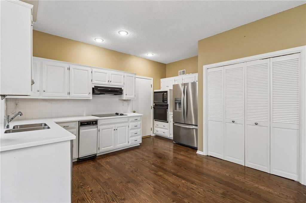 12574 Barkley Street — photo 14