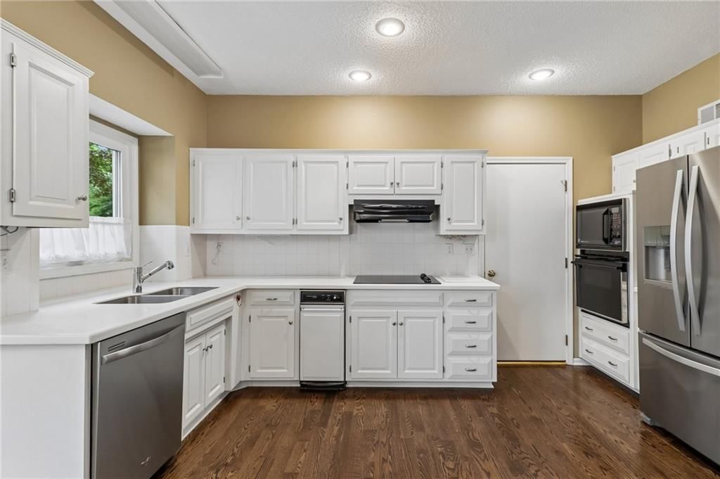12574 Barkley Street — photo 15
