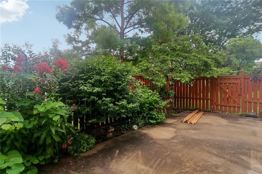 12574 Barkley Street — photo 26