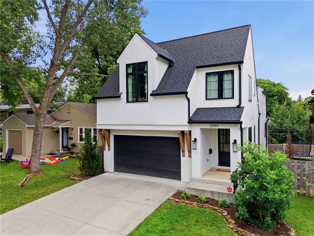 2207 W 48th Street — photo 3