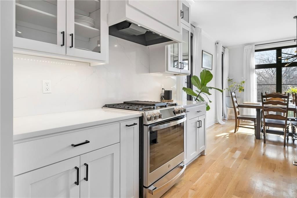 2207 W 48th Street — photo 11