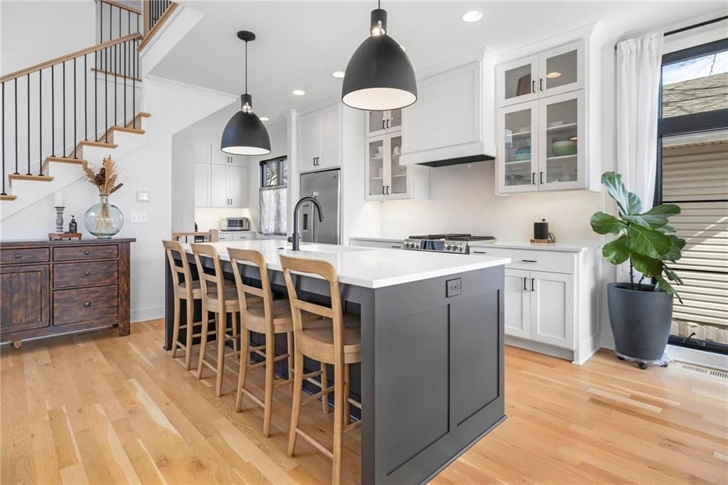 2207 W 48th Street — photo 13