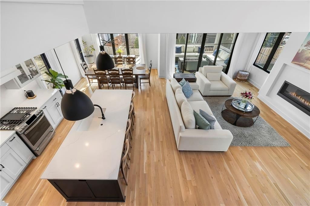 2207 W 48th Street — photo 16