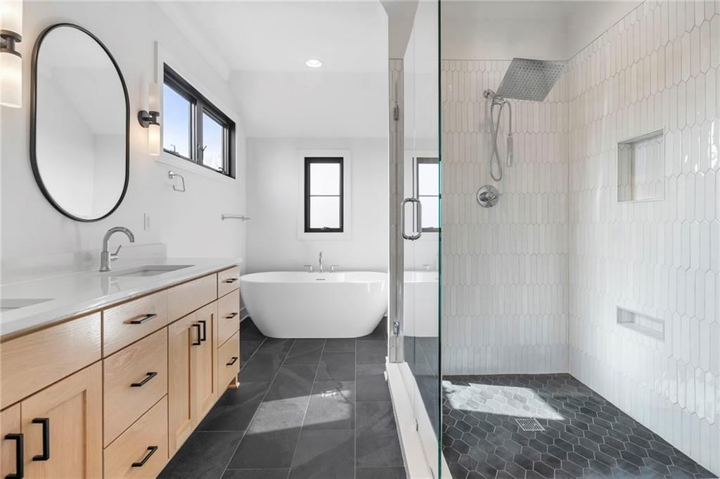 2207 W 48th Street — photo 19