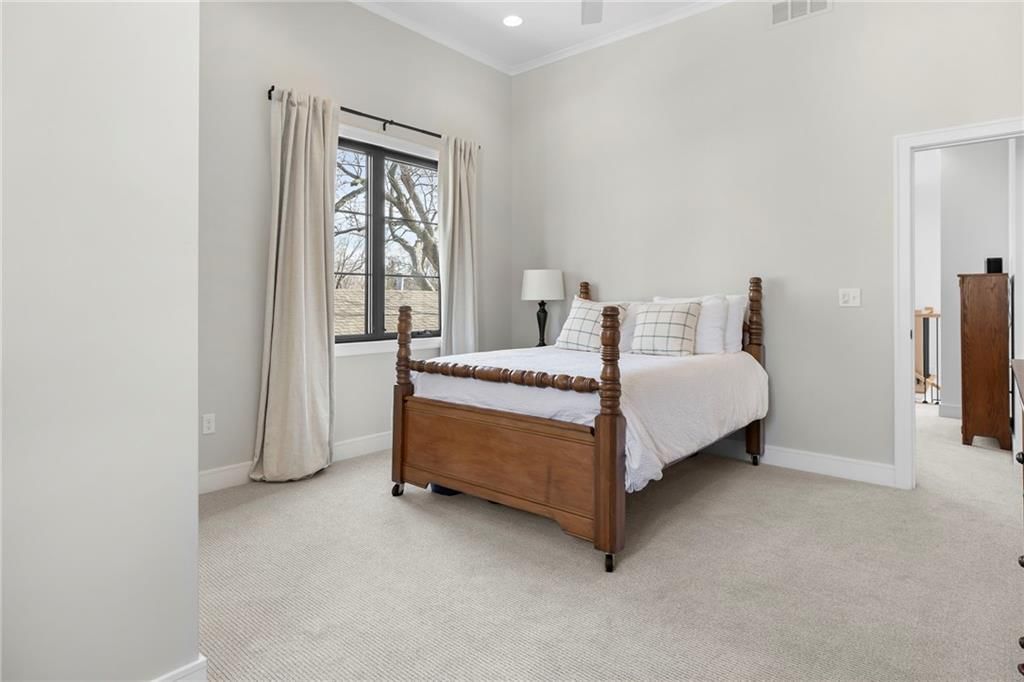 2207 W 48th Street — photo 23
