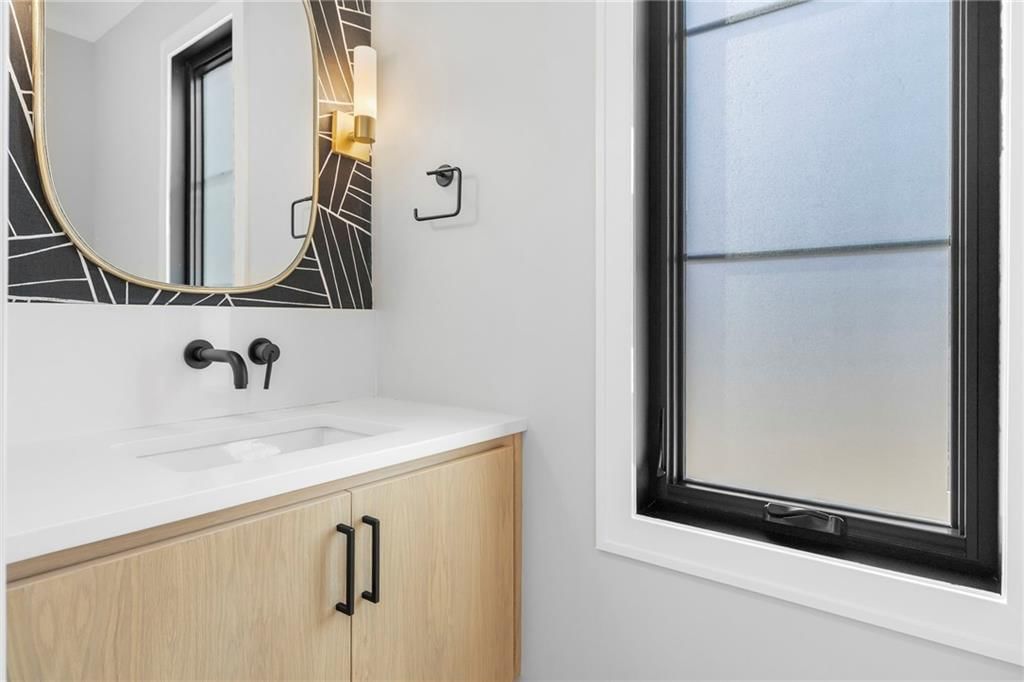 2207 W 48th Street — photo 34