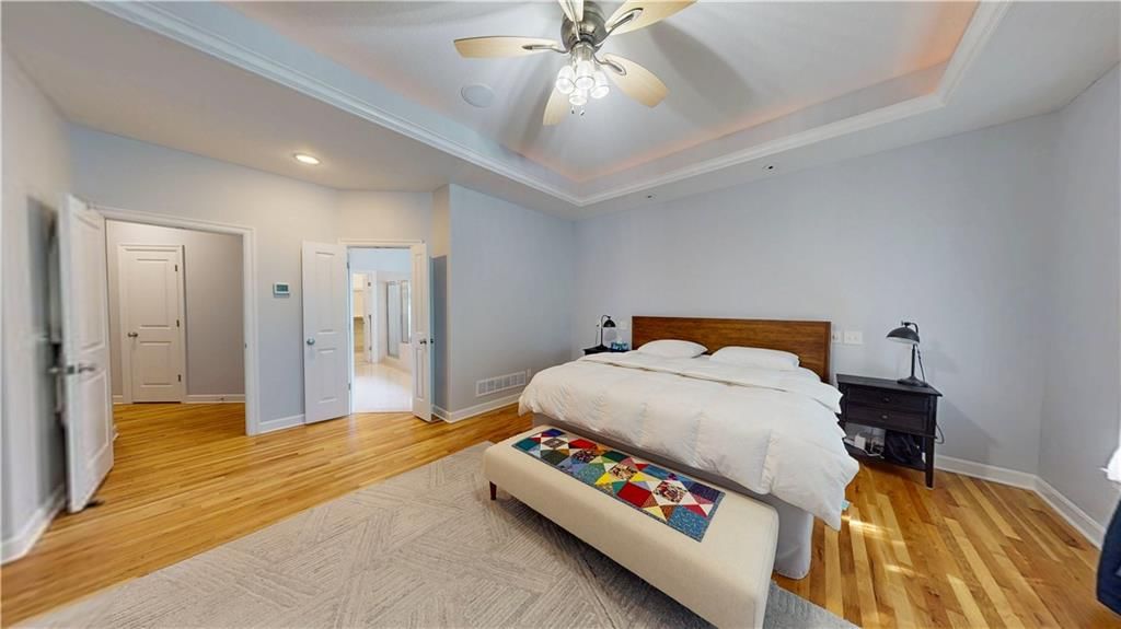 10561 Walmer Street — photo 10