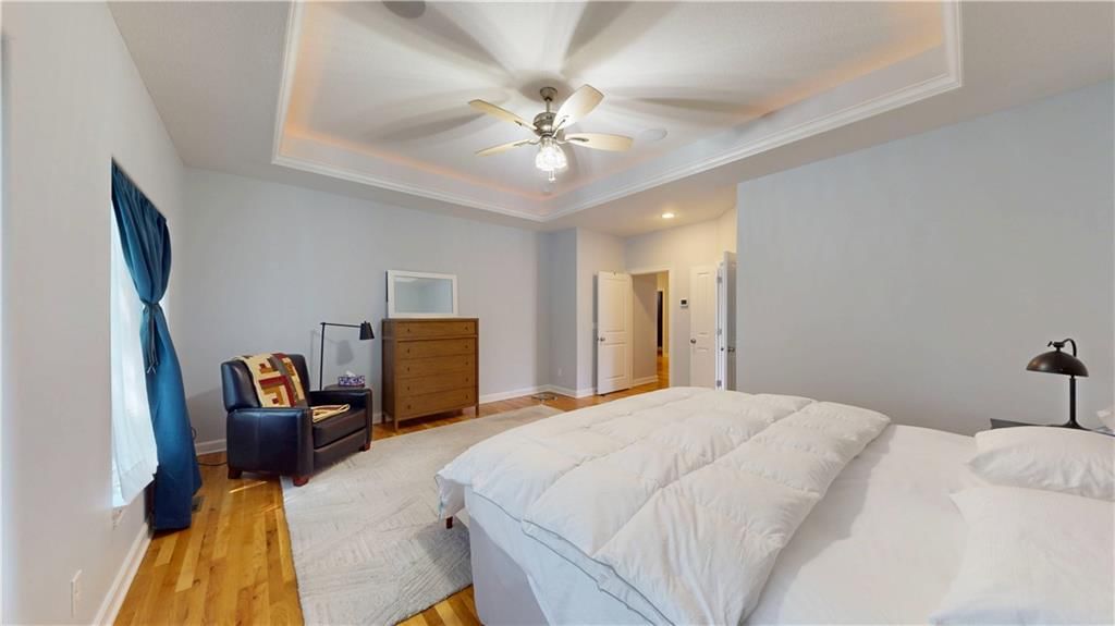 10561 Walmer Street — photo 11