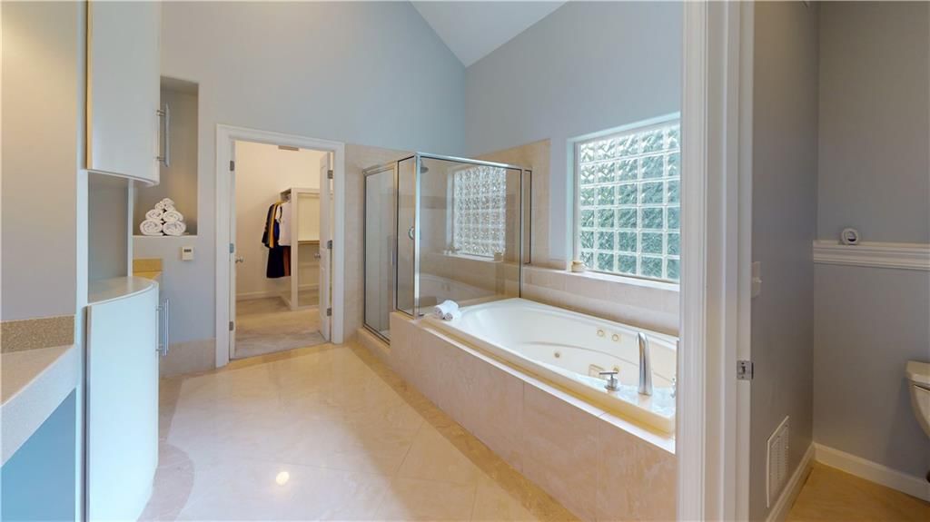10561 Walmer Street — photo 14