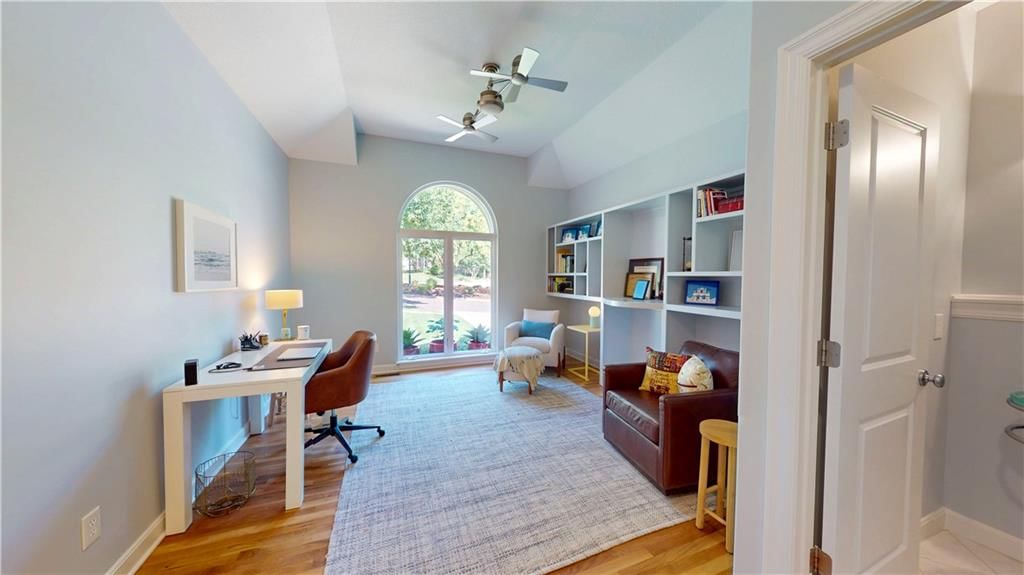 10561 Walmer Street — photo 15