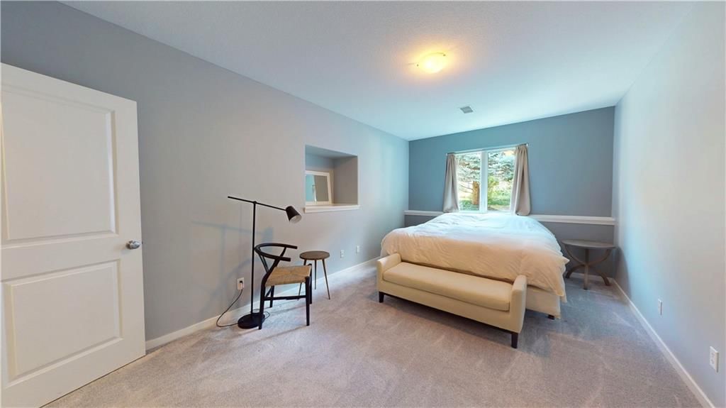 10561 Walmer Street — photo 18