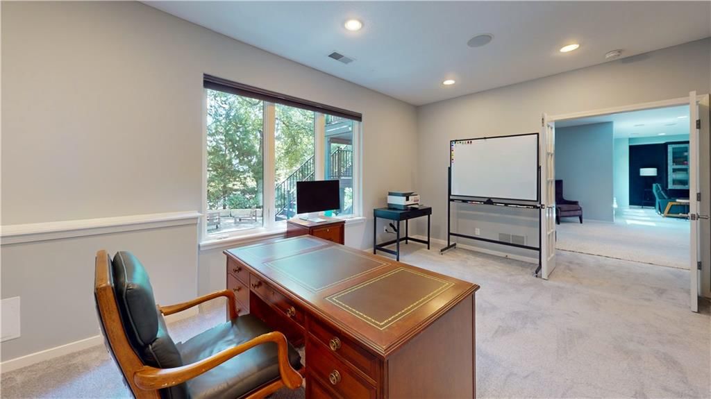 10561 Walmer Street — photo 20