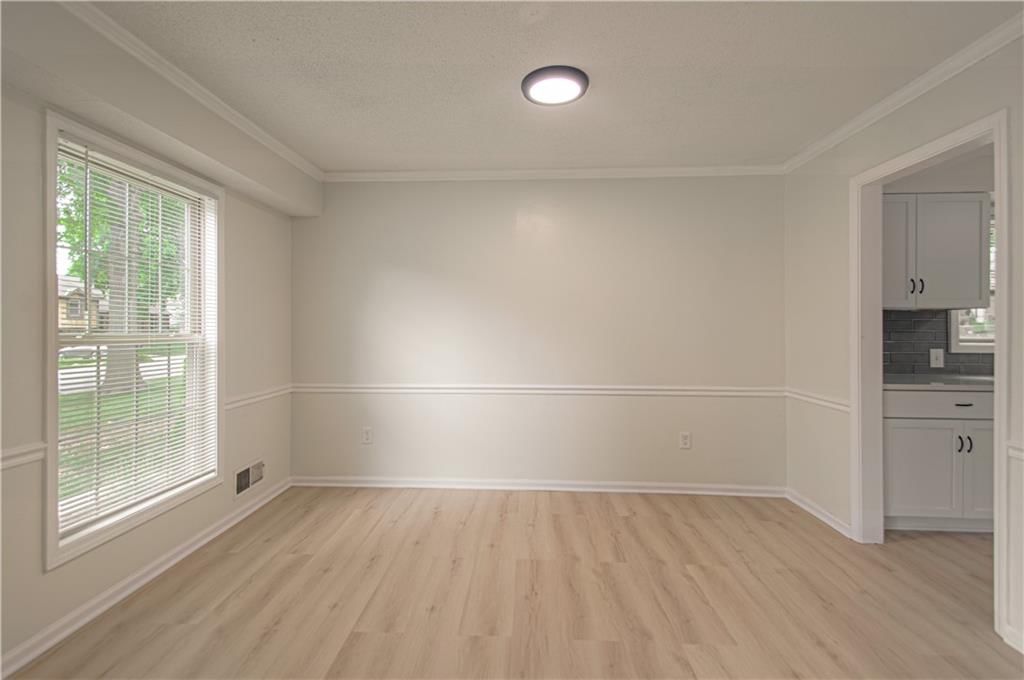 10407 Long Street — photo 5