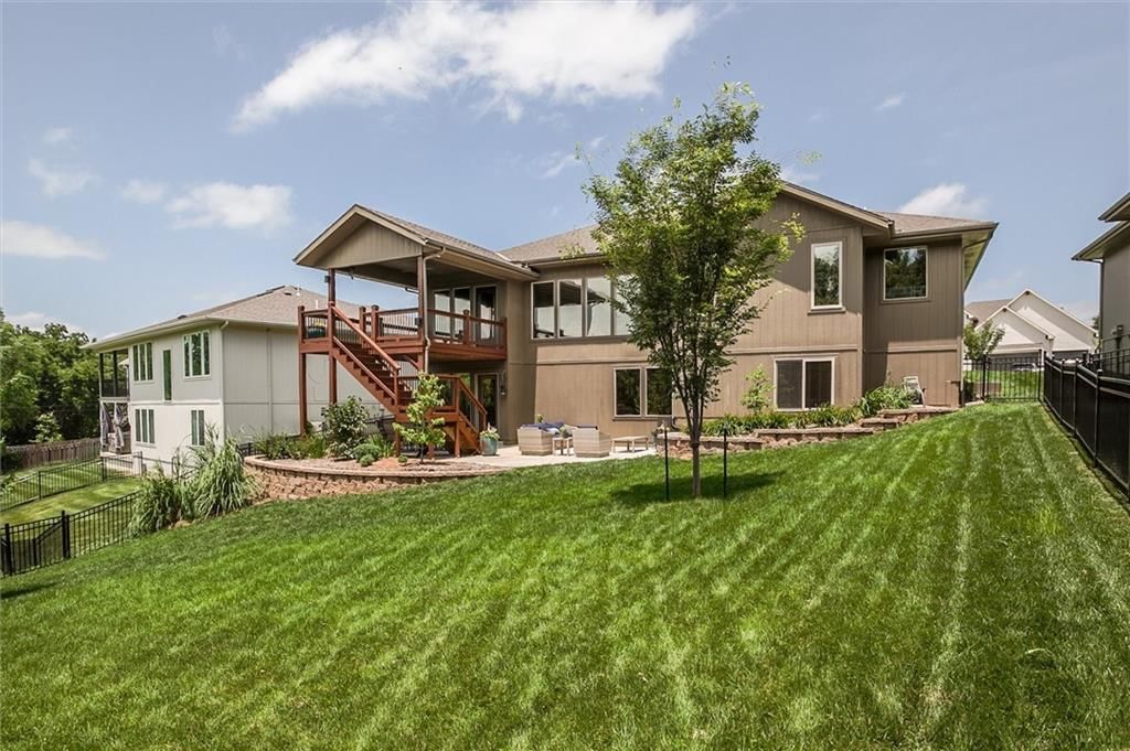 22235 W 98th Terrace — photo 3