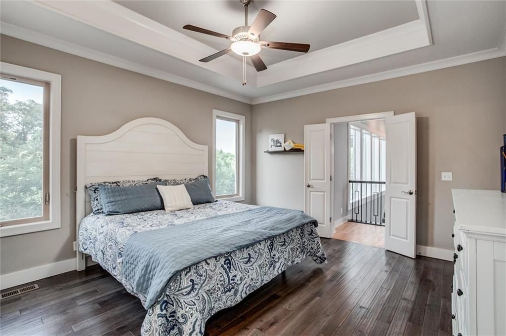 22235 W 98th Terrace — photo 8