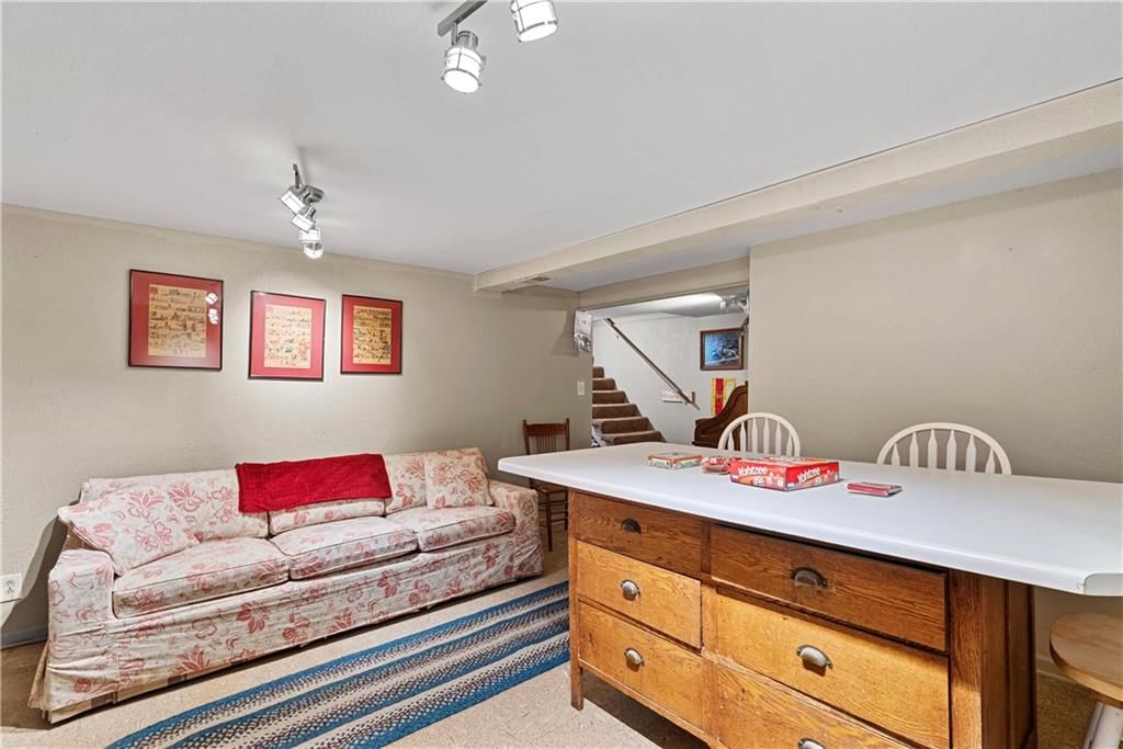 1012 S Wyckford Street — photo 23