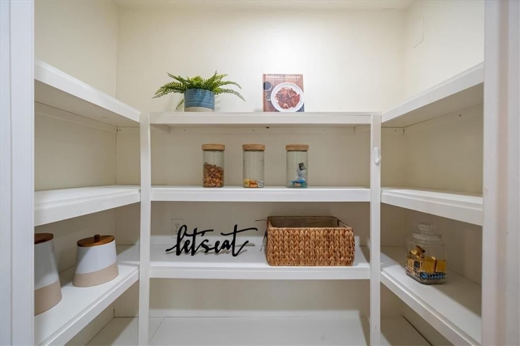 8622 Broadmoor Street — photo 13
