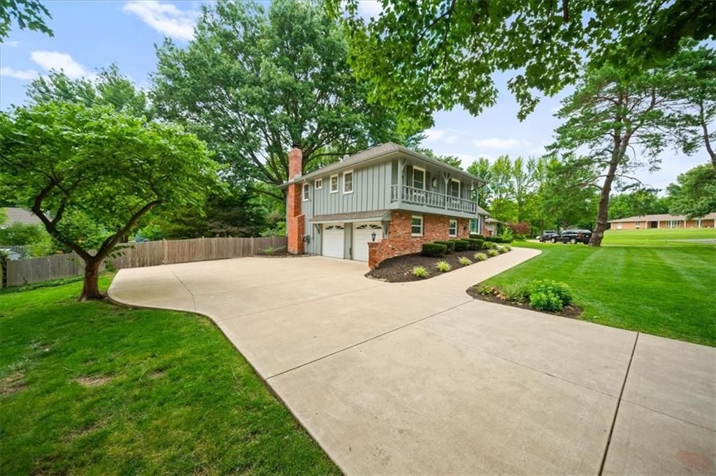 8622 Broadmoor Street — photo 26