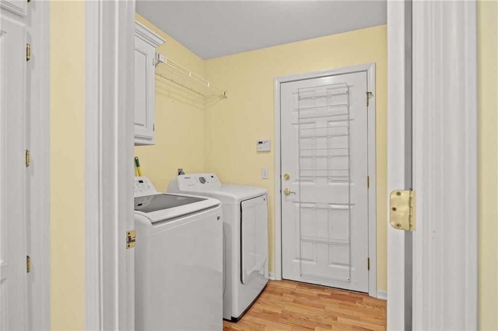 3005 Hirter Drive — photo 14
