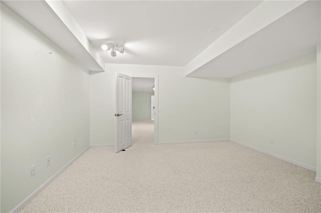 3005 Hirter Drive — photo 25